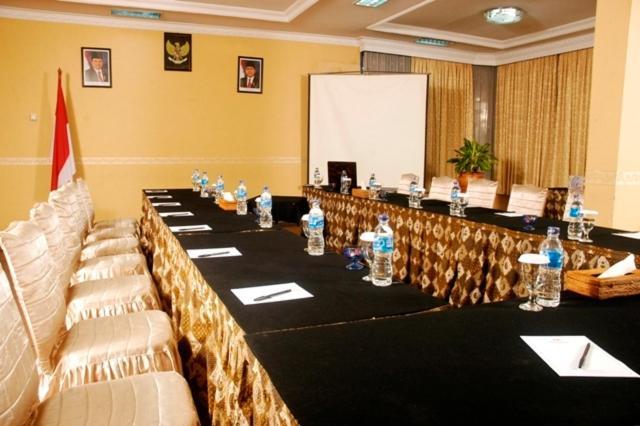 Hotel Mirah Sartika Bogor Exterior photo