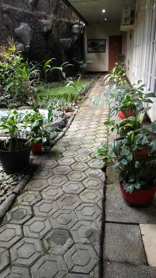 Hotel Mirah Sartika Bogor Exterior photo
